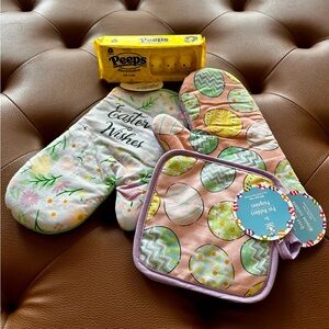 Easter Kitchen Bundle 🐰 Easter Starter Set Oven Mitts and Pot Holder Set NWT